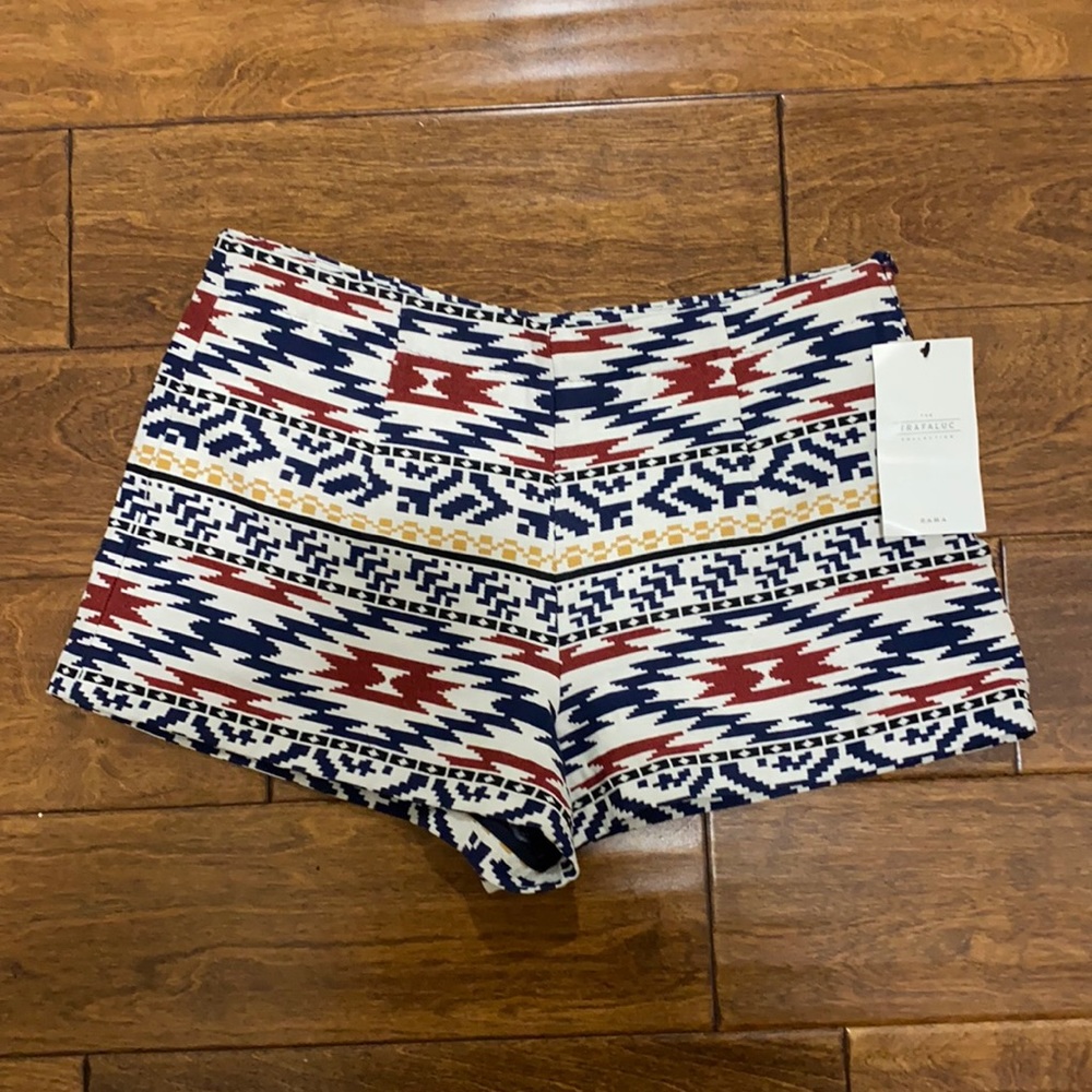 Zara tribal shorts with side invisible zipper